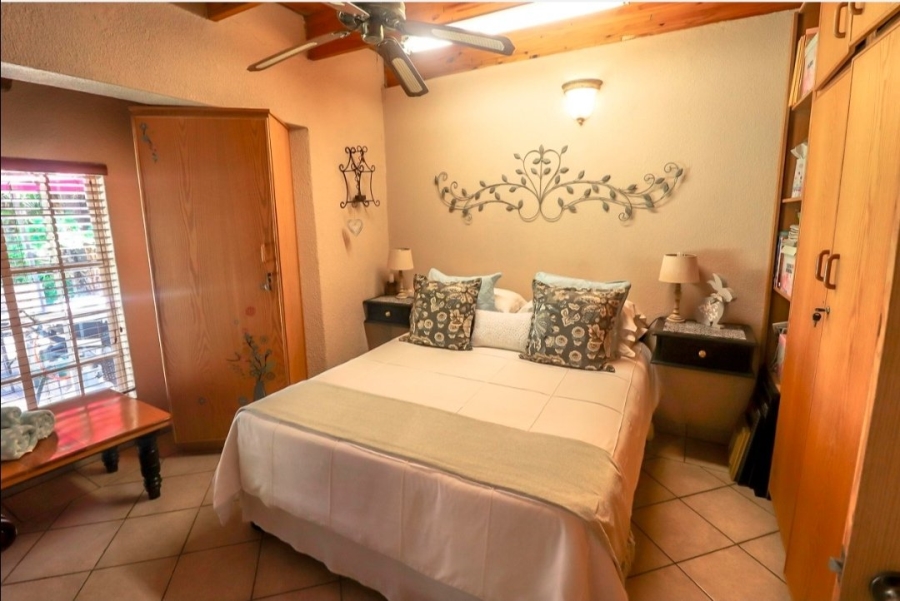 3 Bedroom Property for Sale in Flamwood North West